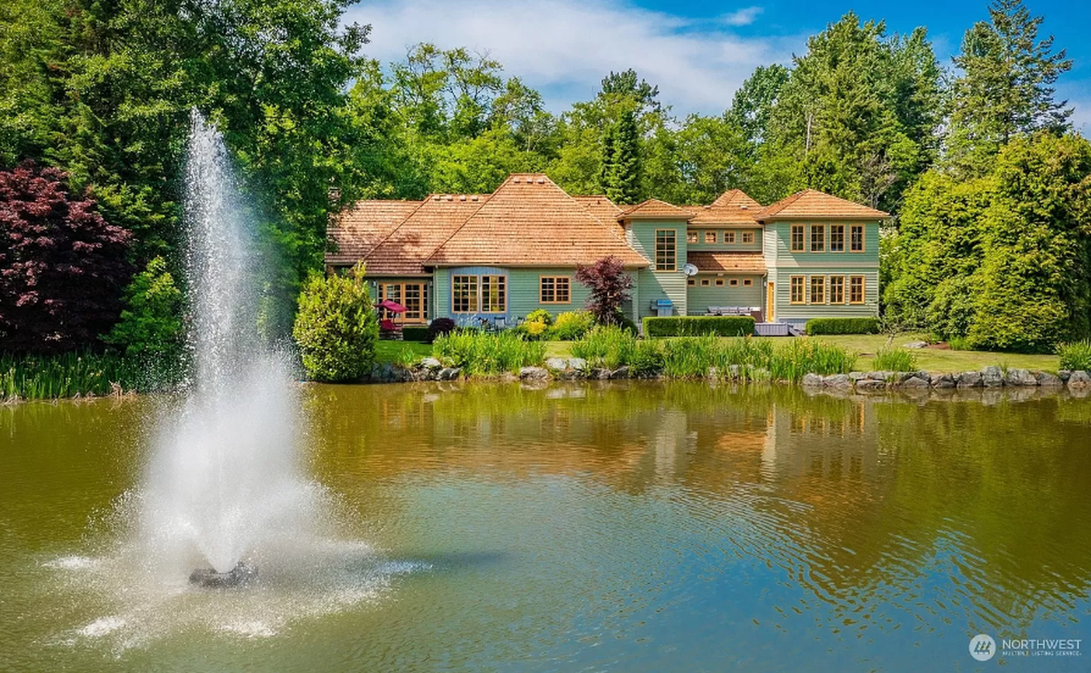 Main photo for the 8849 Goldeneye Lane Zillow listing in Blaine.
