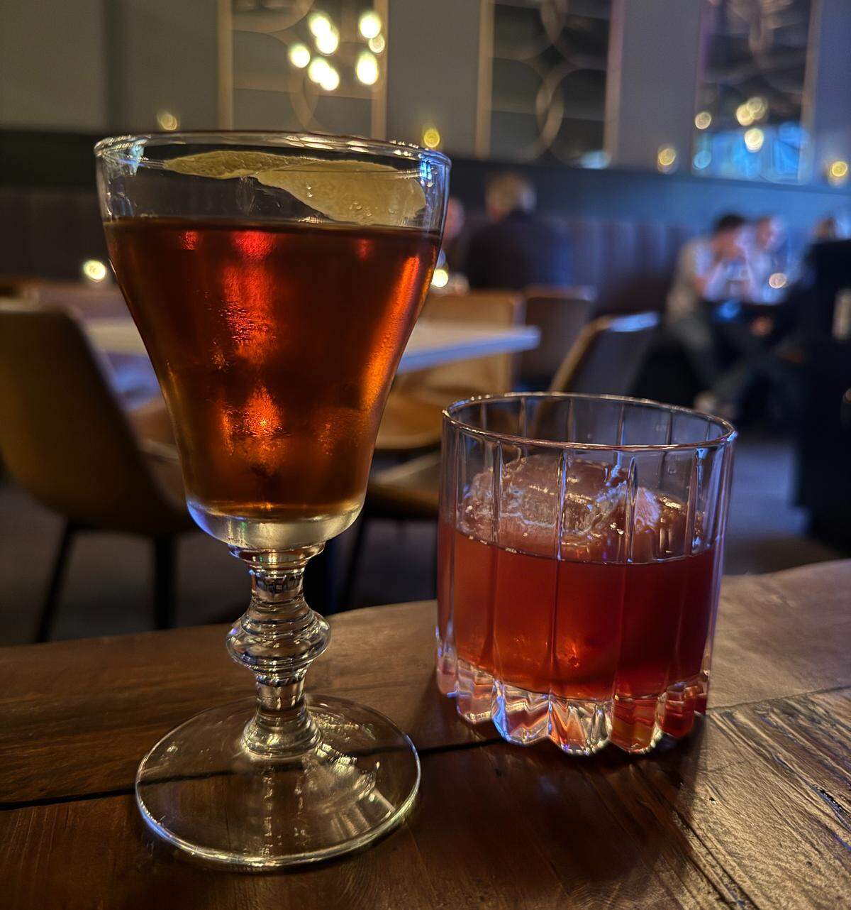 Perry's Cocktail Bar has served fine cocktails and gastropub-inspired fare in a chic setting in downtown Puyallup since 2020.