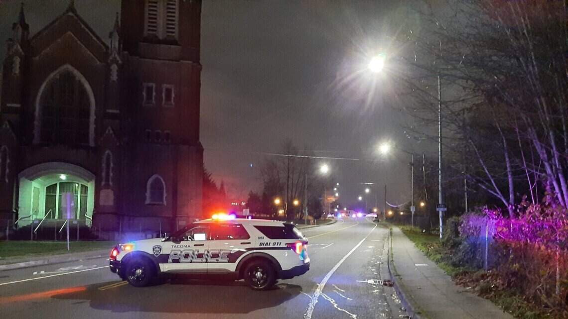 Update: 4-year-old, teen injured Thursday night after crash in downtown Tacoma