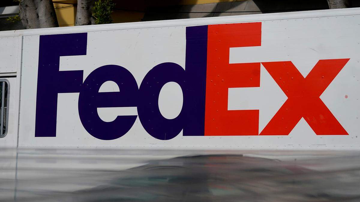 Scammers are using text messages that appear to be from FedEx to try to get your personal info.