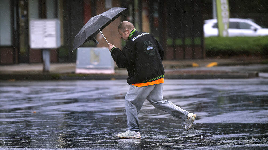 Get your sunshine while you still can: the South Sound is about to get wet