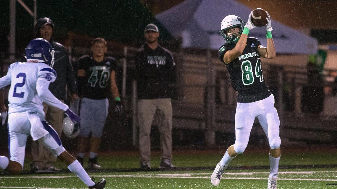 Throwing the deep ball? Just look to speedy Peninsula wideout Akulschin