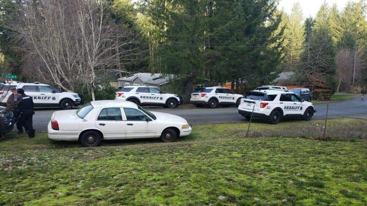 Pierce County sheriff’s deputies responded Wednesday to a Key Peninsula home where a person suspected of domestic violence initiated a standoff.