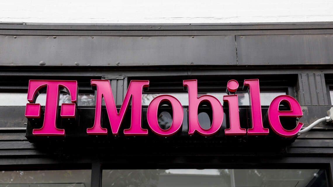 T-Mobile announces layoffs in Tacoma and other WA cities, will shutter 13 stores