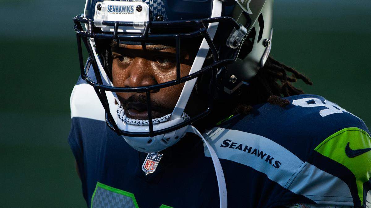Seattle Seahawks defensive tackle Jarran Reed warms up. The Seattle Seahawks played the San Francisco 49ers in a NFL football game at CenturyLink Field in Seattle, Wash., on Sunday, Nov. 1, 2020.