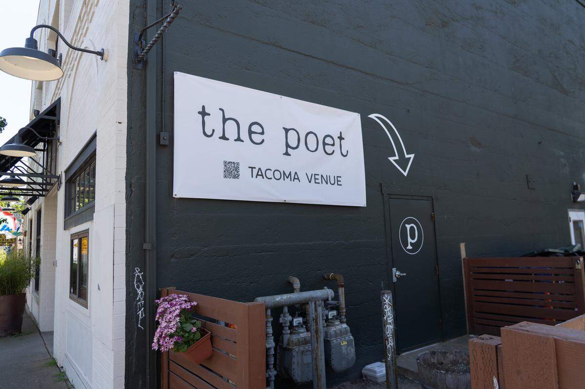 While The Poet is attached to Manuscript, its main entrance is on the street below, St. Helens Avenue.