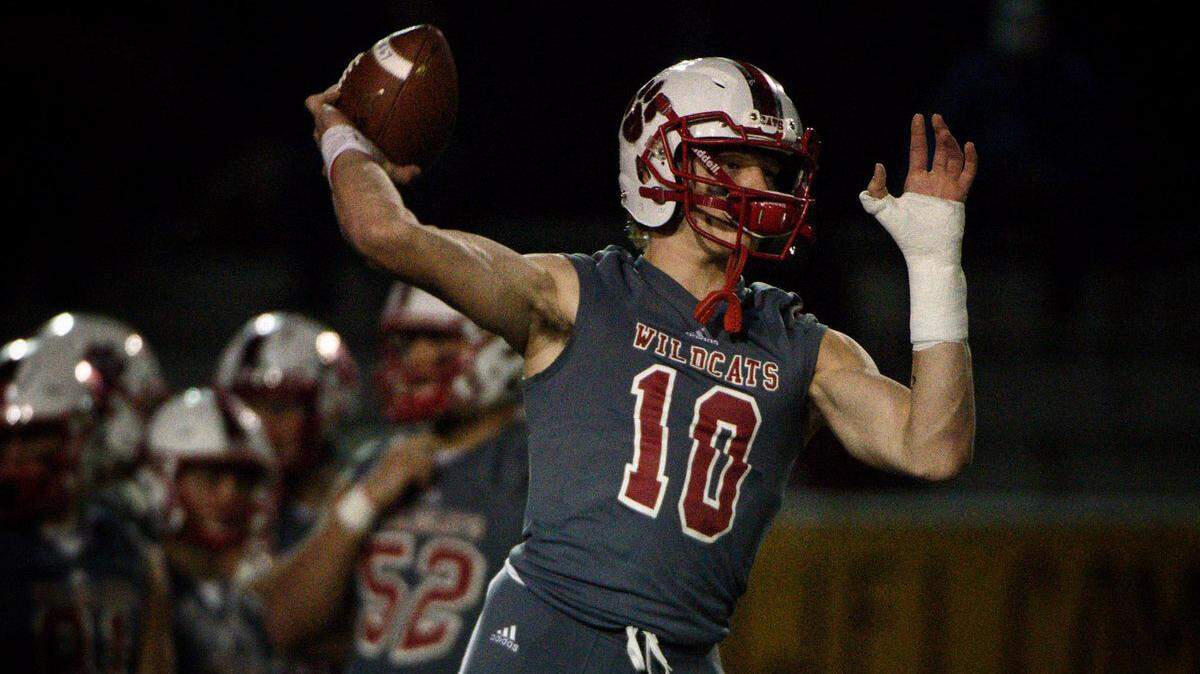 Mount Si’s Cale Millen (10) warms up before a football game. Puyallup played Mount Si in the Class 4A state quarterfinals at Mount Si High School in Snoqualmie, Wash., on Friday, Nov. 16, 2018.