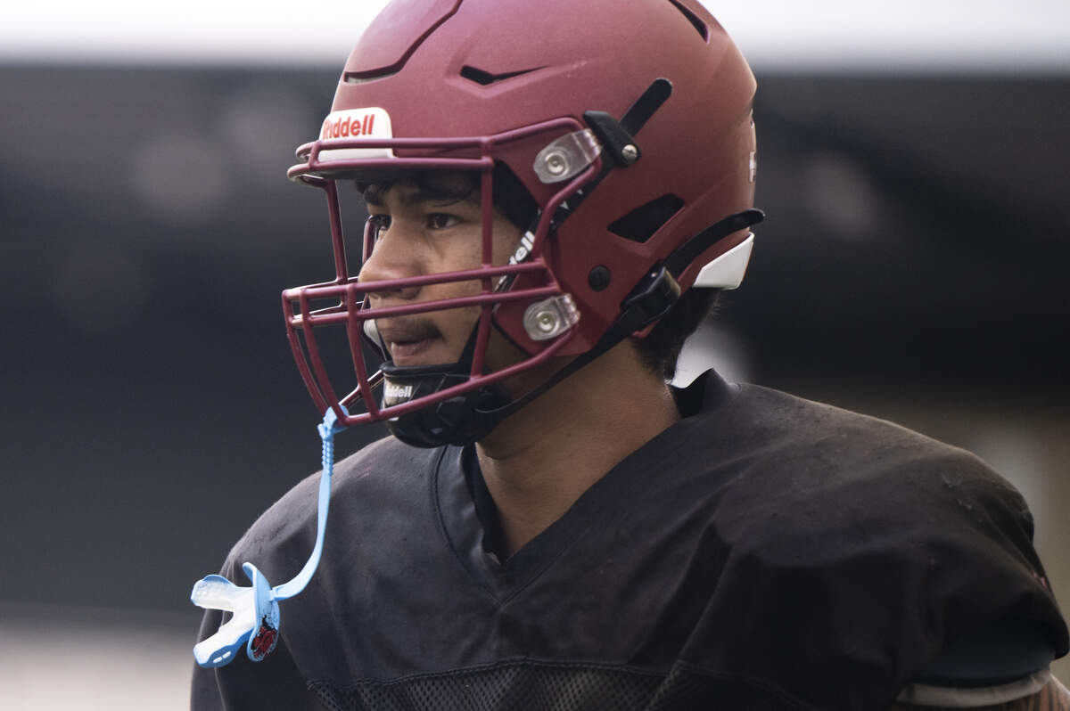 Bethel Linebacker Ramzak Fruean jogs off during a football practice at Bethel High School on Wednesday, Aug. 27, 2025, in Spanaway.