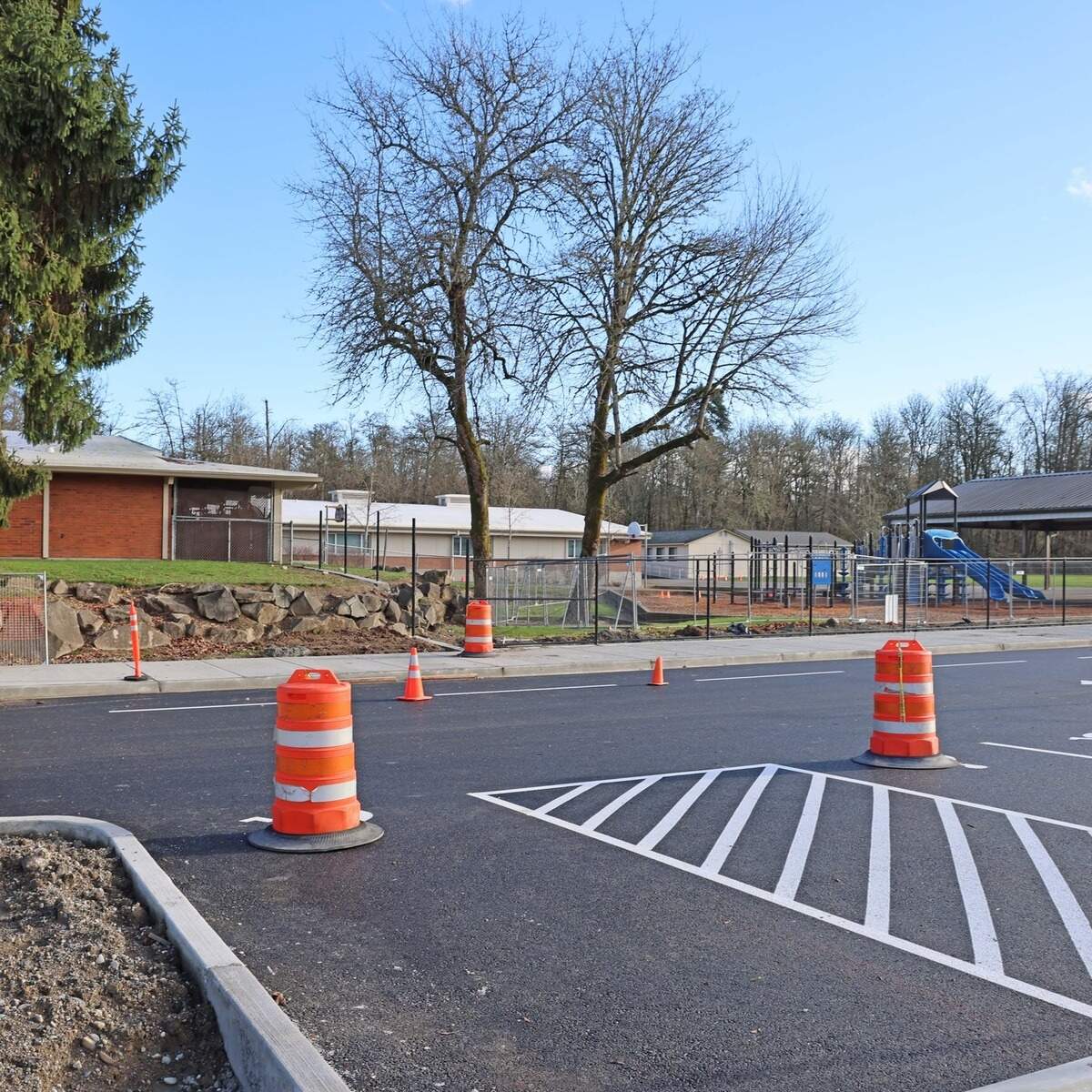 Student pick-up and drop-off will resume at Fruitland Elementary in Puyallup on Jan. 5. This comes after new traffic and safety improvements meant to make picking up and dropping off smoother.