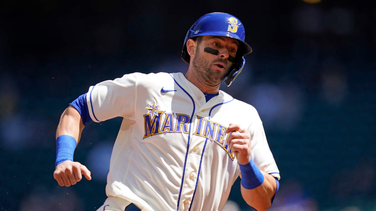 Seattle Mariners’ Mitch Haniger in action against the Cleveland Indians in a baseball game Sunday, May 16, 2021, in Seattle. (AP Photo/Elaine Thompson)