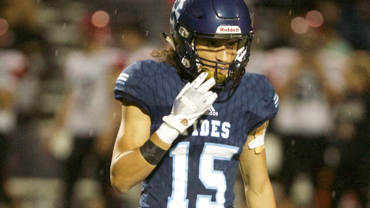 Gig Harbor’s Jurrian Hering, pictured here in a game against Yelm, racked up nearly 300 all-purpose yards and four touchdowns last week against North Thurston.