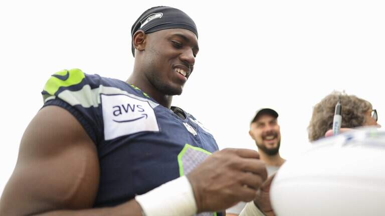 He hasn’t played since November. Is Jadarian Price ready for Seahawks’ opener?