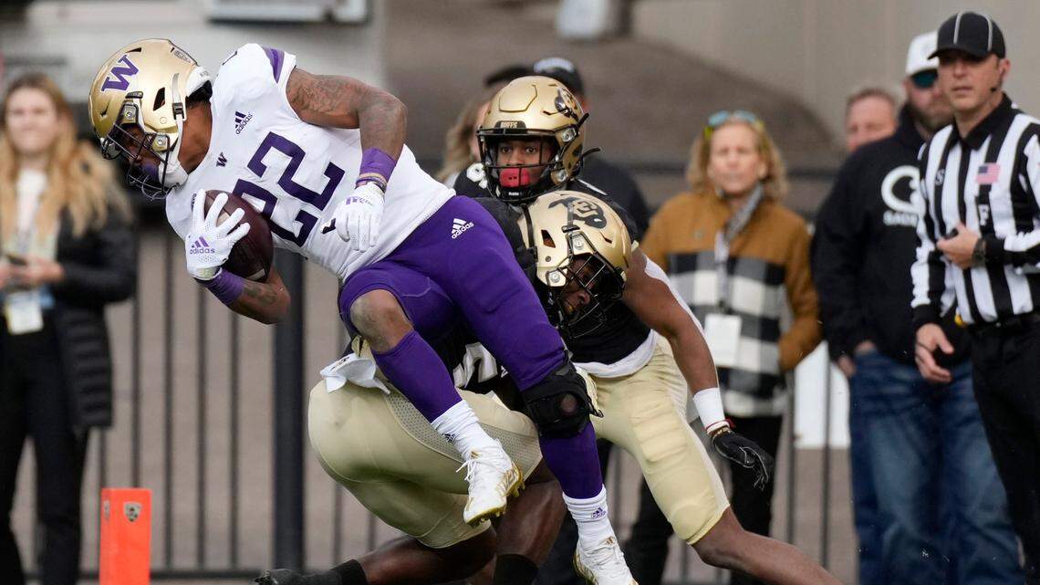 Huskies can’t overcome offensive miscues, drop 20-17 loss to Colorado