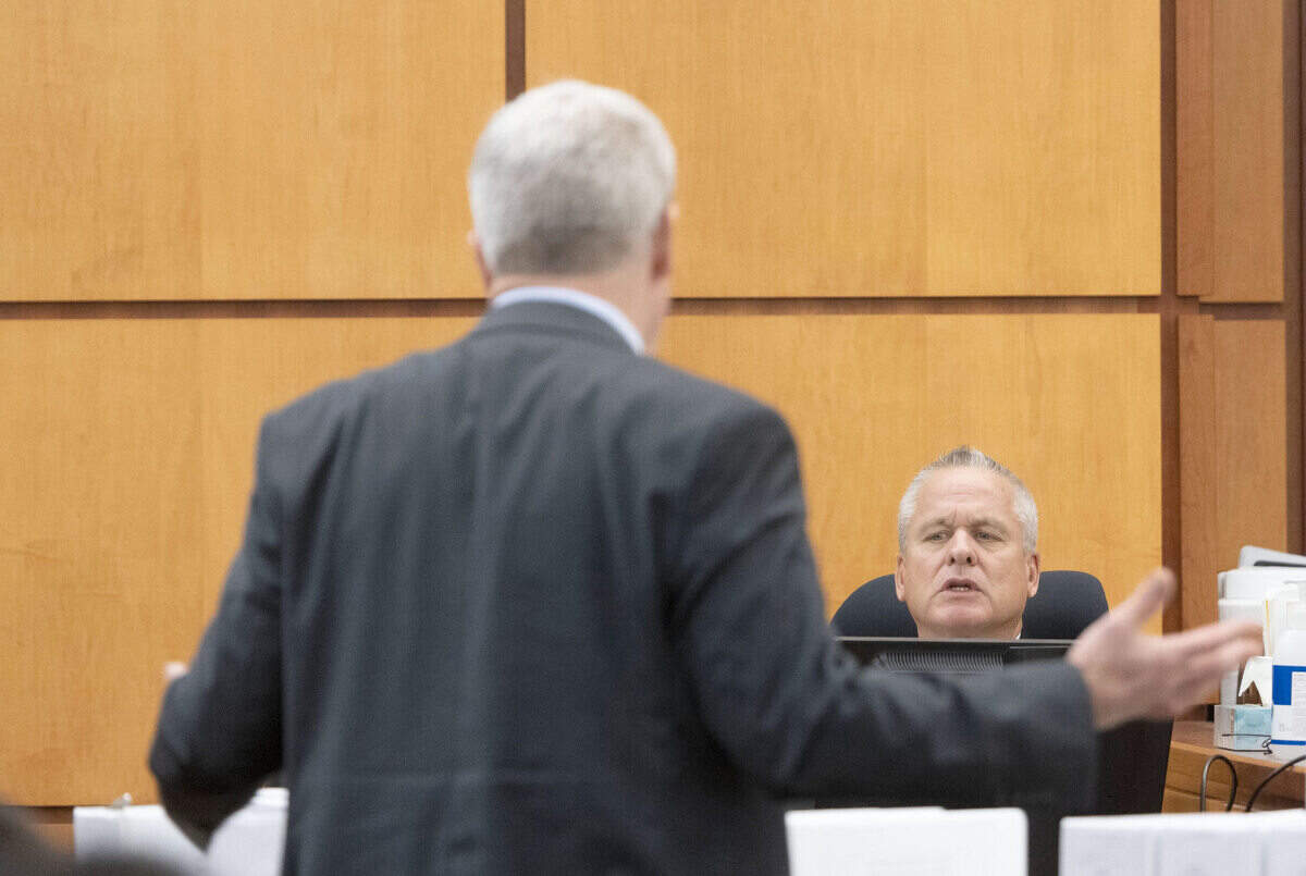 Defense attorney Wayne Fricke cross examines the stateÕs use of force expert John Ryan during the trial of Tacoma Police officers accused in the death of Manny Ellis held at Pierce County Superior Court, Wednesday Nov. 8, 2023, in Tacoma, Wash. Officers Christopher Burbank, Matthew Collins and Timothy Rankine are charged with his death. (Ellen M. Banner / Pool / The Seattle Times)