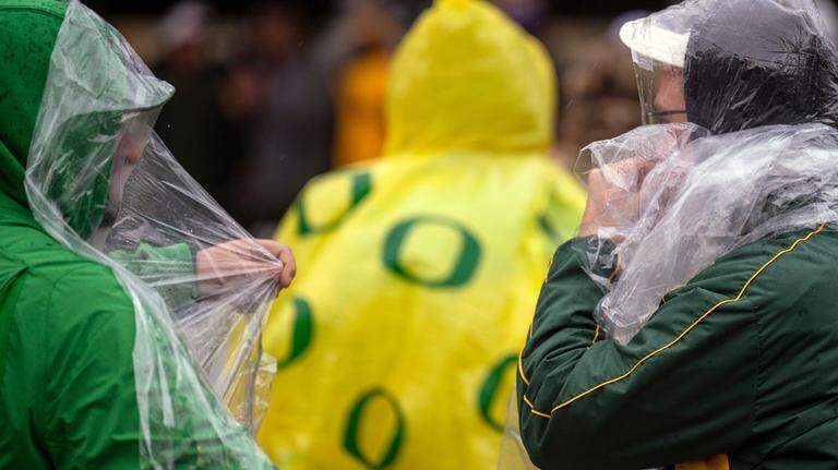 Ducks Weather the Storm, Beat Huskies, 26-16
