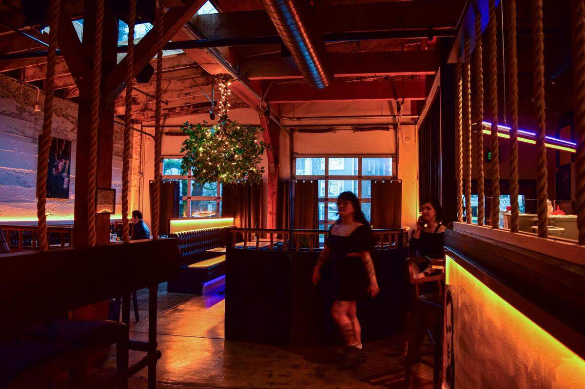 A view of the entrance and dining room at Manuscript on Thursday, Feb. 1. The open kitchen is located to the right and the bar to the left.