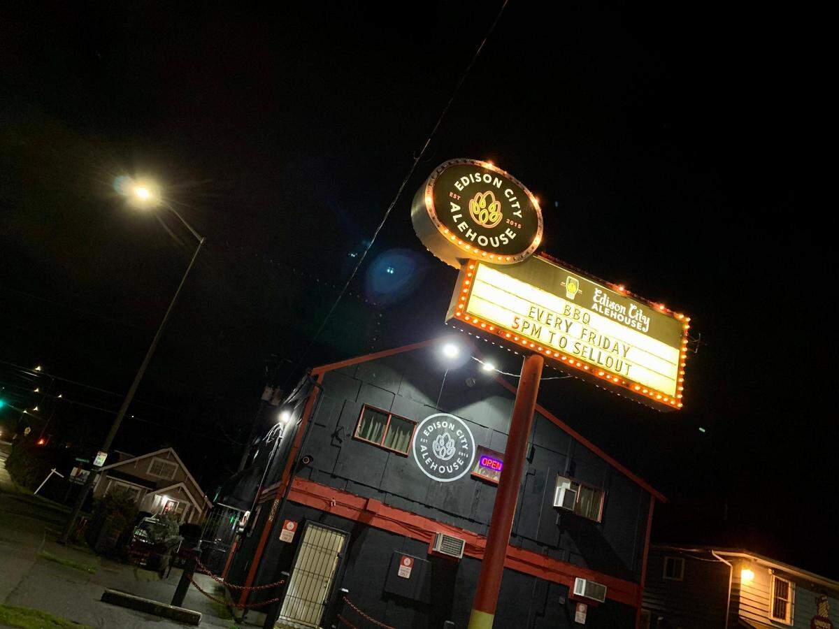 Edison City Alehouse is the best bottle shop in South Tacoma, with an impressive draft and bottle selection, plus food pop-ups on select days.