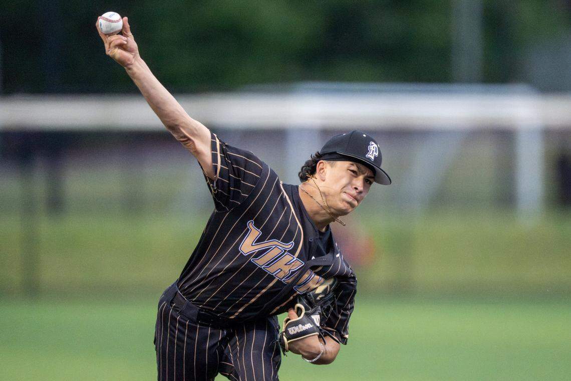 Puyallup’s Madden Pike pitches to Sumner during a 4A district championship game on Saturday, May 17, 2025, at Tahoma High School in Maple Valley, Wash.