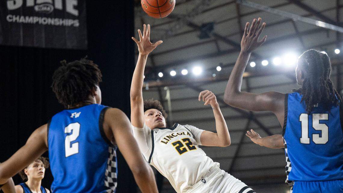 3A boys state hoops: 5 players who stood out on Wednesday at the Tacoma Dome