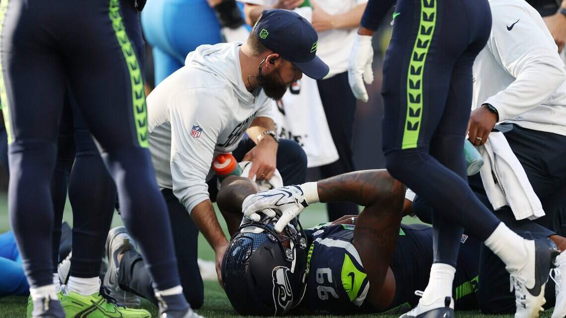 Latest from Mike Macdonald on Seahawks’ Leonard Williams’ injury: ‘Positive’