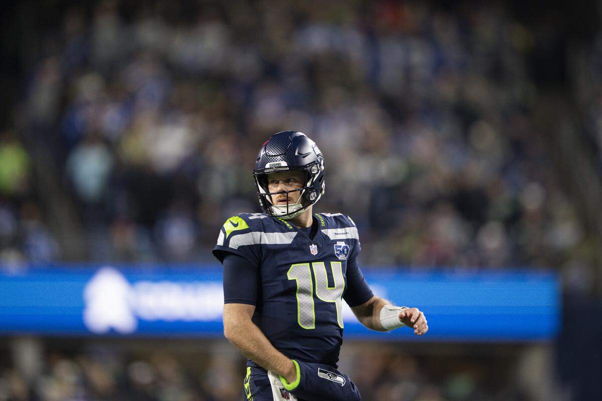 Seattle Seahawks quarterback Sam Darnold (14) looks to the sidelines during the first quarter of the game against the Houston Texans at Lumen Field, on Monday, Oct. 20, 2025, in Seattle.