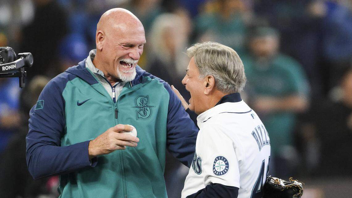 Mariners broadcaster Rick Rizzs to retire after 2026 season