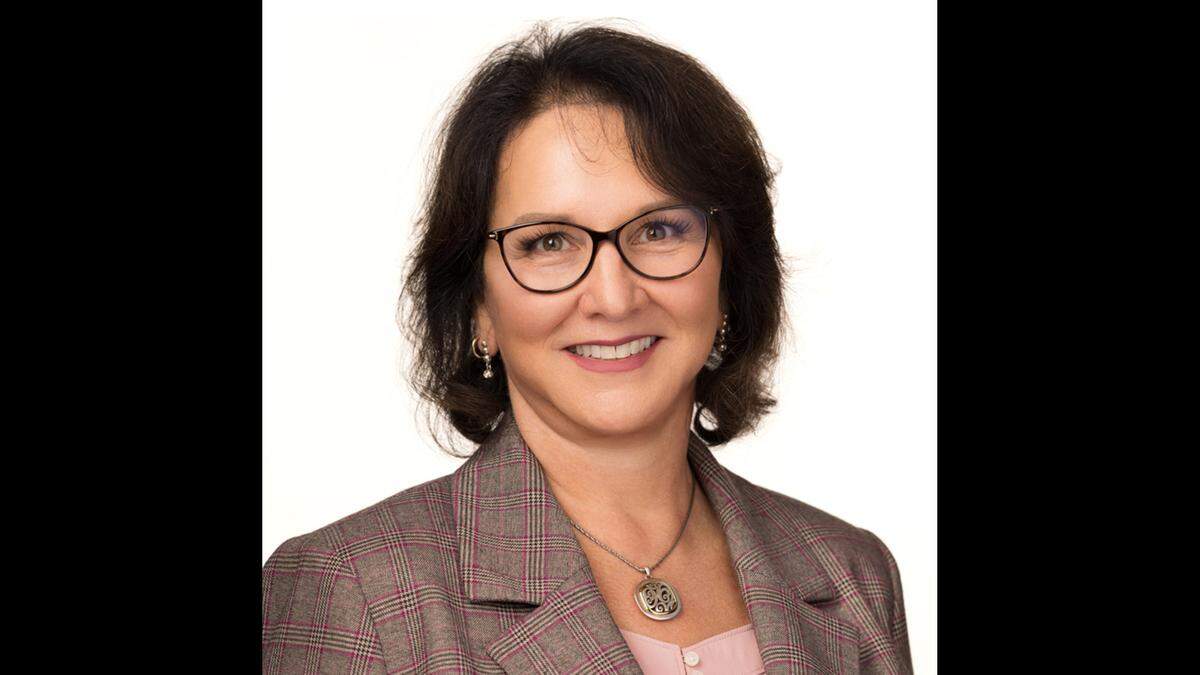 Sarah Howard is senior vice president and team leader of Washington Trust Bank.