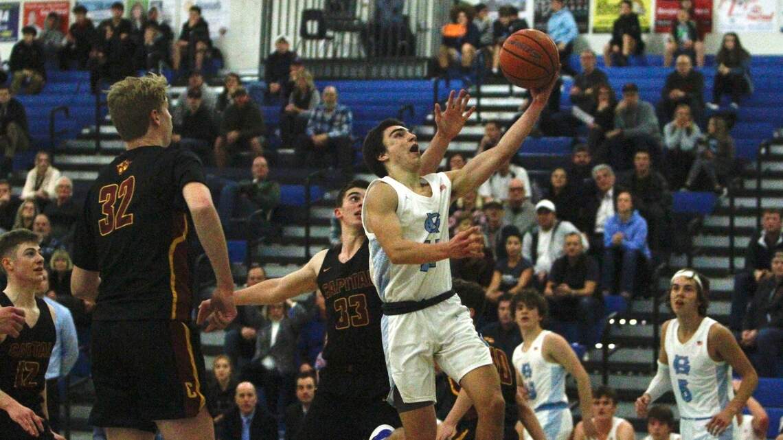 Brothers Christian and Drew Parrish enjoying lone year together on basketball court