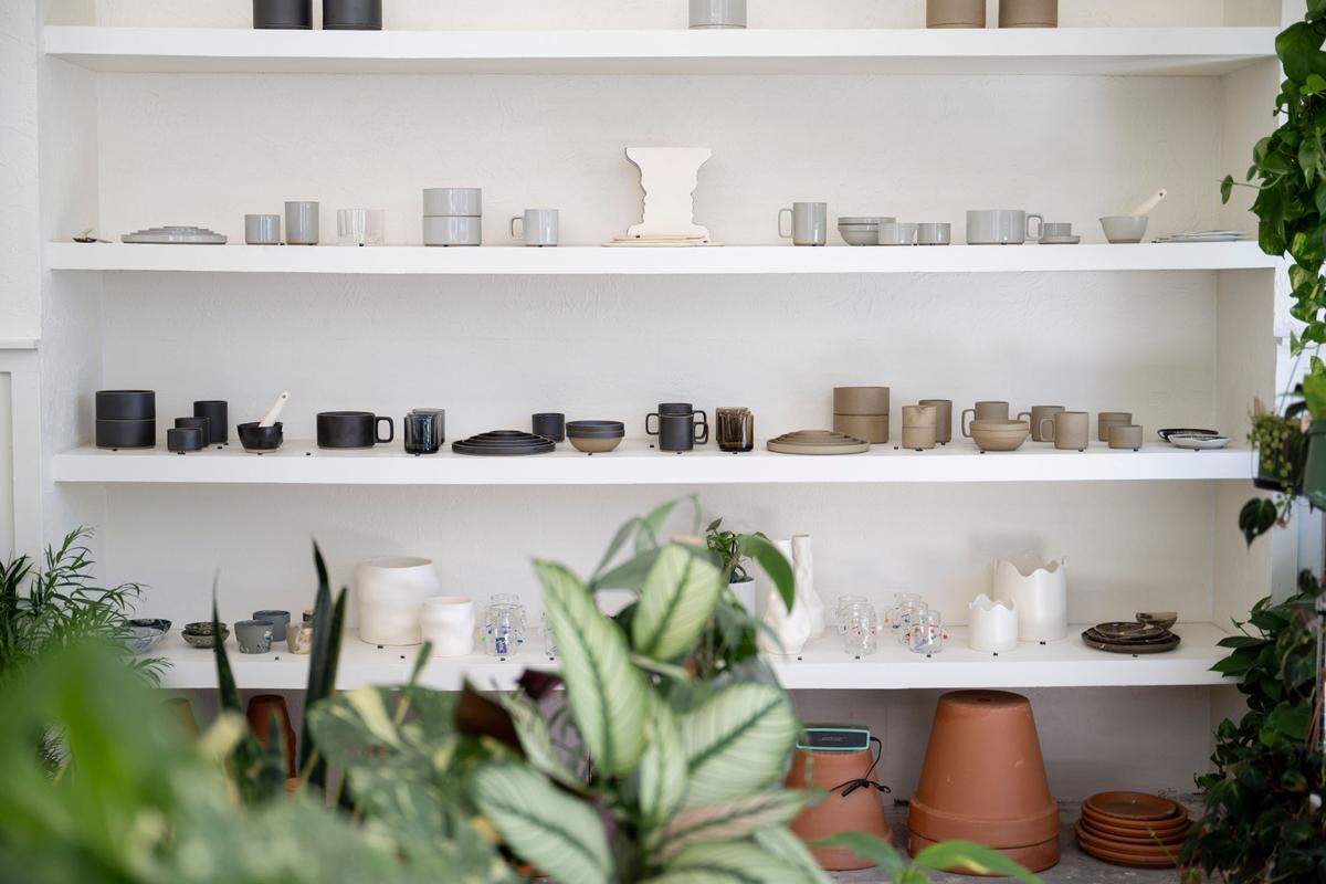 Sunny’s offers a variety of hand-selected plants, home goods and pantry products.