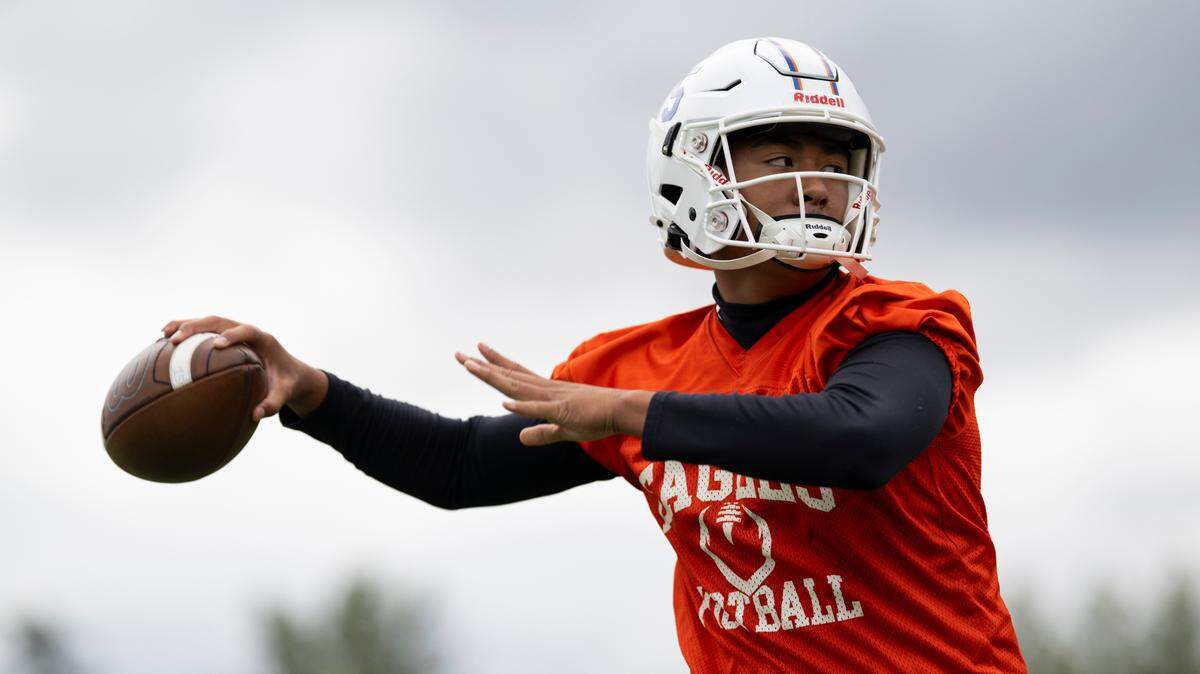 Graham-Kapowsin starting 14-year-old freshman QB. Can he lead Eagles to state again?