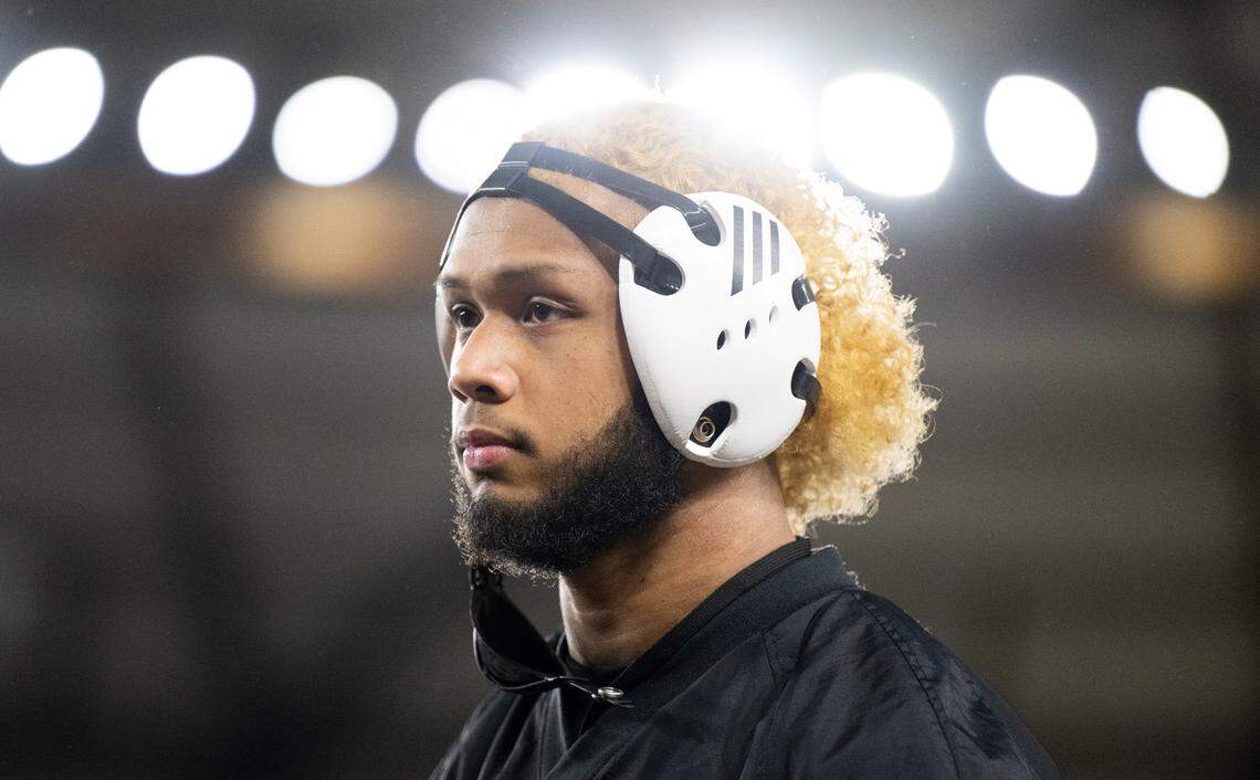 Lincoln’s Dre Tarrant Sio-Fetaui warms up before his match during day 1 of the Mat Classic XXXVI at the Tacoma Dome, on Thursday, Feb. 20, 2025, in Tacoma, Wash.