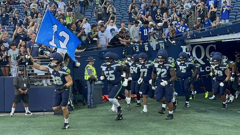 Seahawks stadium Fan Fest: Emmanwori stretches, Hall’s truck, Price still out