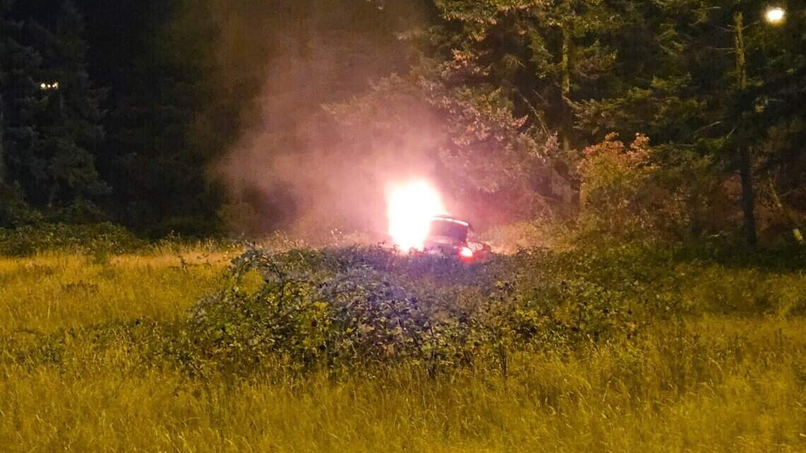 Puyallup man arrested after driving 93 mph while intoxicated, crashing in field