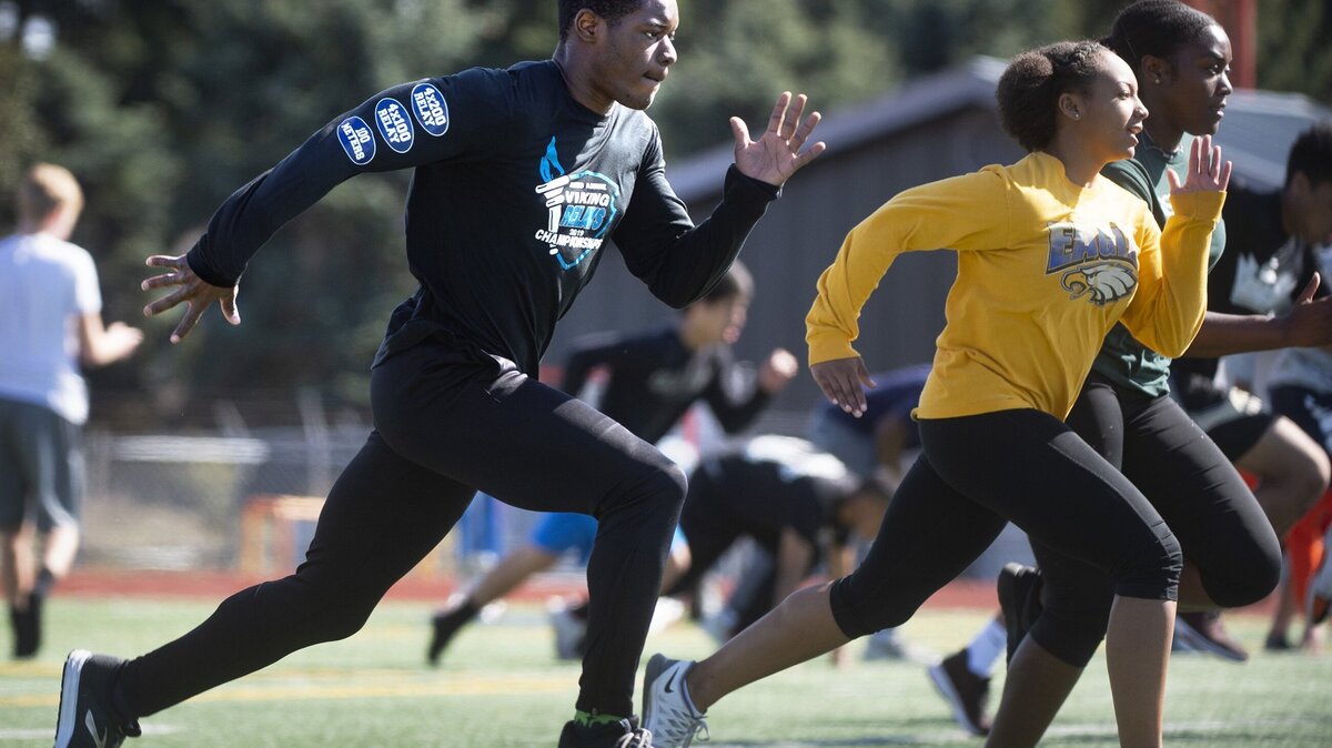 Lakes senior sprinter Dorien Simon warms up during track & field practice at Lakes High School in Lakewood on Tuesday, March 26, 2019.