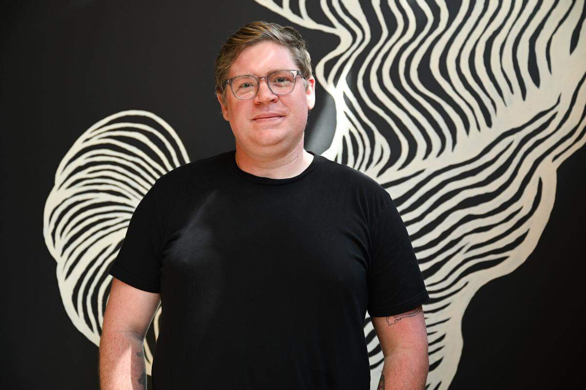 Murphy, who spent 16 years in the beer business before digging into roasting, wanted the Outer Dark brand to evoke a sense of “meandering, a little out of focus.” The cafe walls are black with pops of yellow and white.