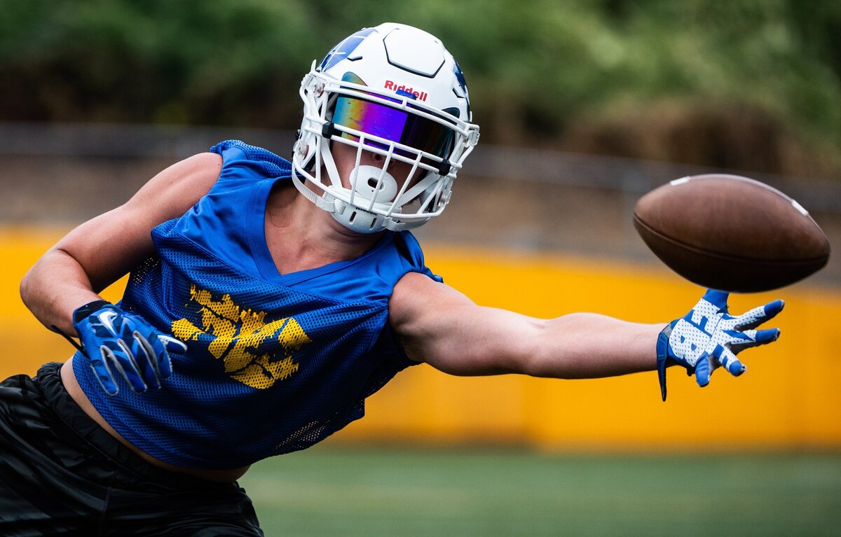 Safety David Kotyash deflects a pass during a drill at football practice at Stadium High School in Tacoma, Wash., on Thursday, Aug. 16, 2018.