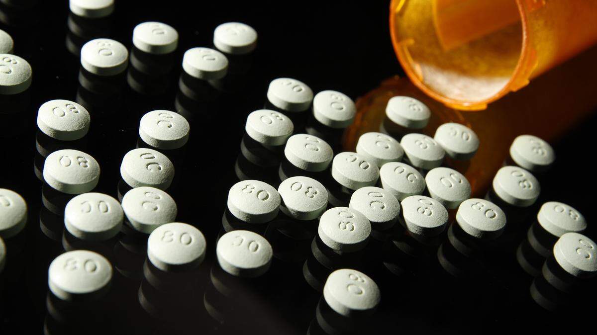 OxyContin, in 80 mg pills, in a 2013 file image. The U.S. Food and Drug Administration is issuing strong warnings about the combined use of such opioid medications along with benzodiazepines, a class of anti-anxiety medications.