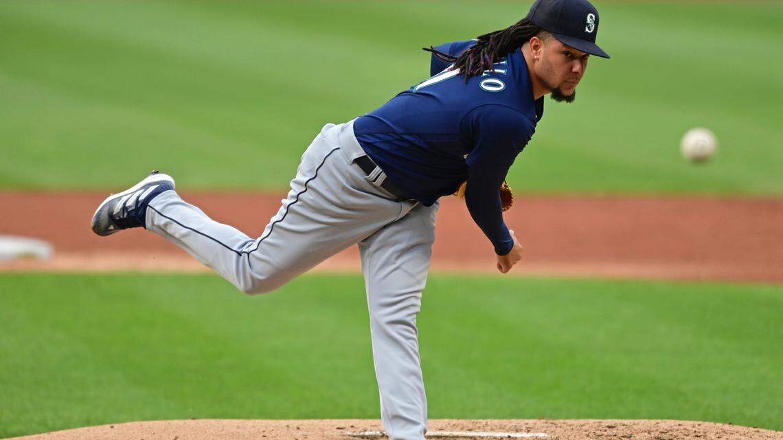 Seattle Mariners starting pitcher Luis Castillo delivers during the first inning of the team’s baseball game against the Cleveland Guardians, Friday, Sept. 2, 2022, in Cleveland. (AP Photo/David Dermer)