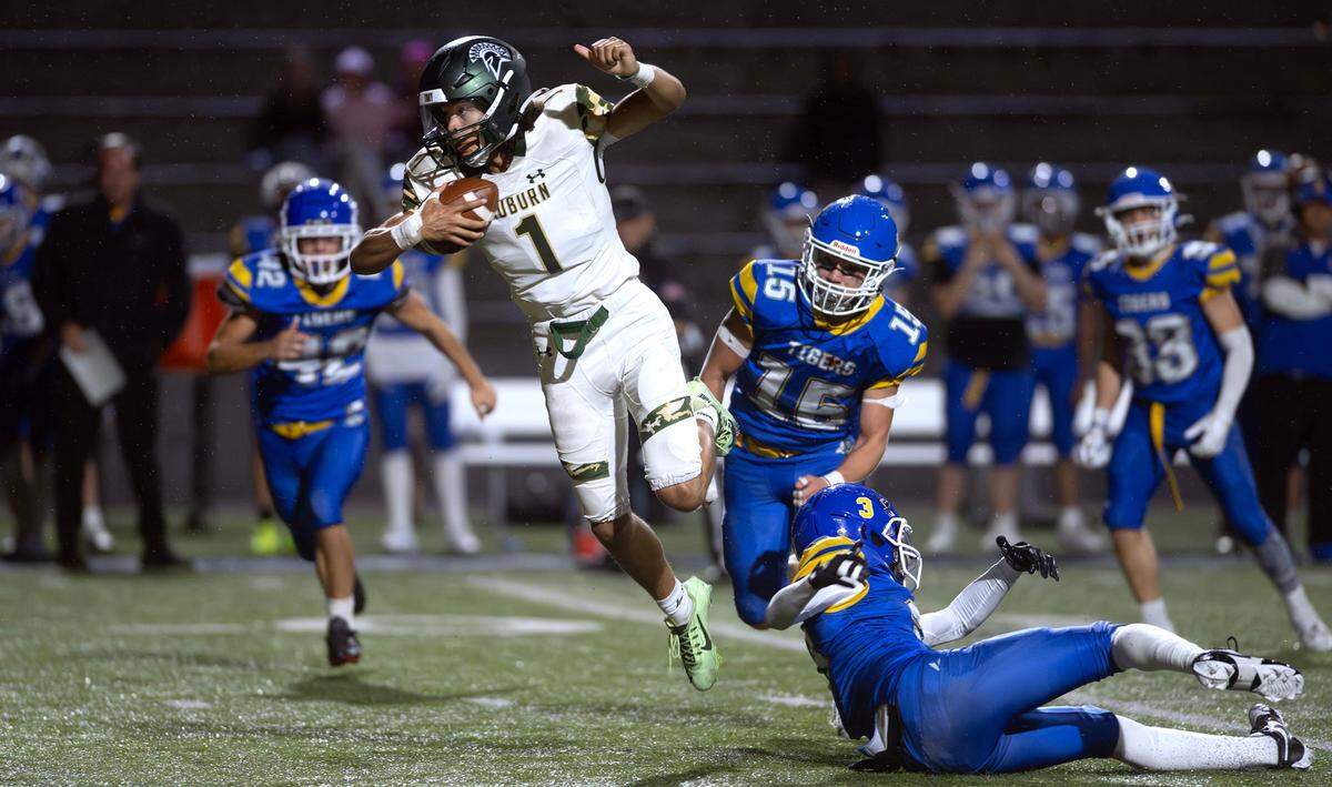 Auburn wide receiver Lucas Whitehall-Gilkes pops loose from Stadium defensive back Braeden Rucks during Thursday night’s North Puget Sound League football game at Stadium High School in Tacoma, Washington, on Sept. 24, 2024.