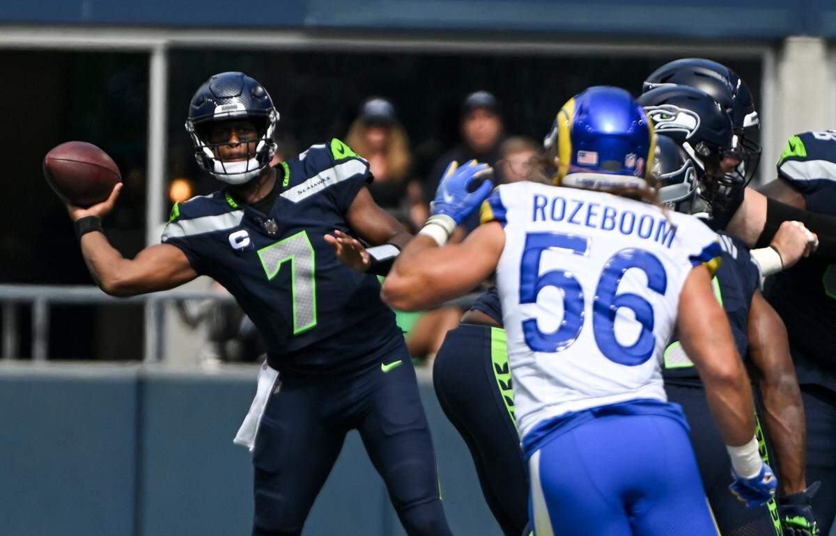 Seattle Seahawks quarterback Geno Smith (7) passes the ball during the first quarter of the NFL game against the Los Angeles Rams at Lumen Field, Sunday, Sept. 10, 2023, Seattle, Wash.