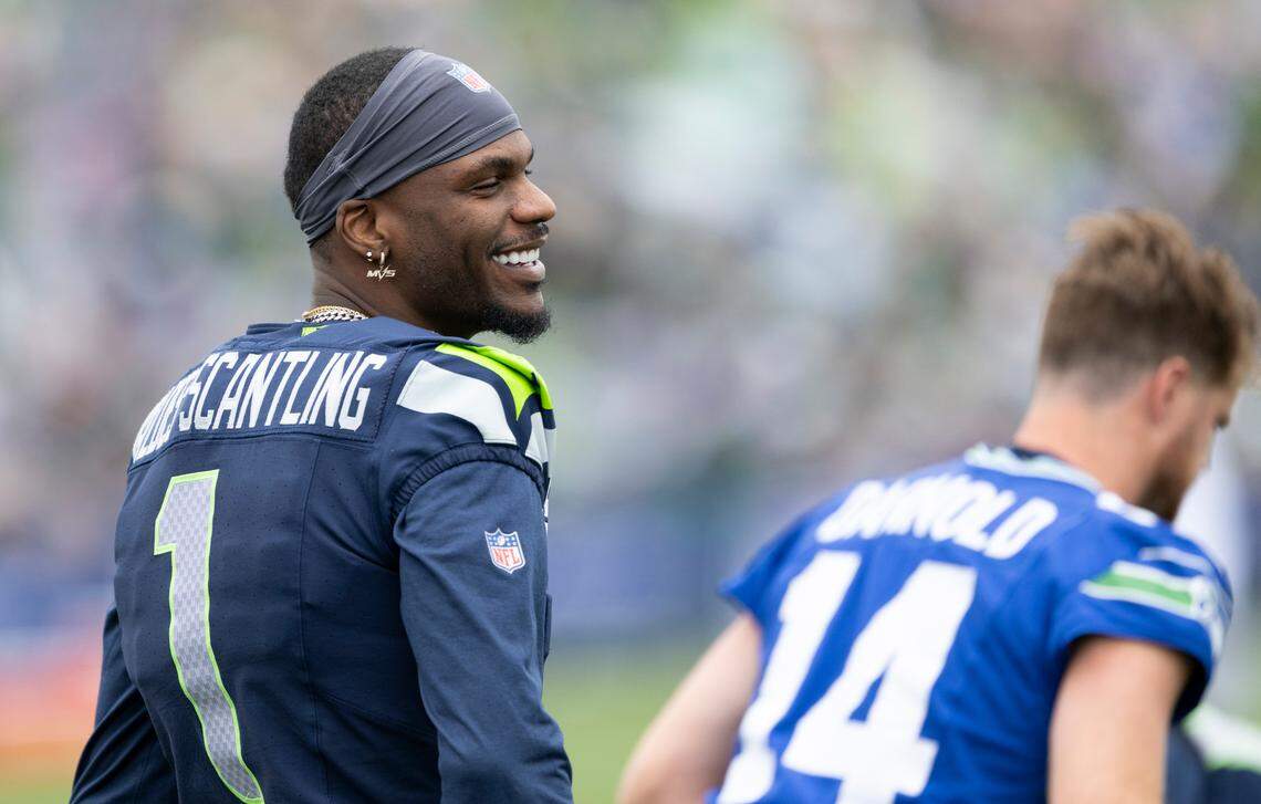 Seattle Seahawks wide receiver Marquez Valdes-Scantling (1) warms up during training camp at Virginia Mason Athletic Center on Friday, July 25, 2025, in Renton, Wash.