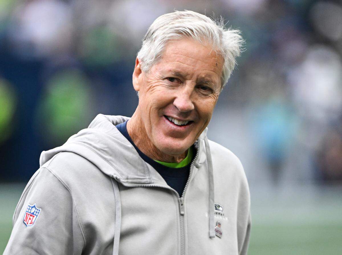 Seattle Seahawks head coach Pete Carroll talks to a ref during the first quarter of the game against the Arizona Cardinals at Lumen Field, Sunday, Oct. 22, 2023, in Seattle, Wash.