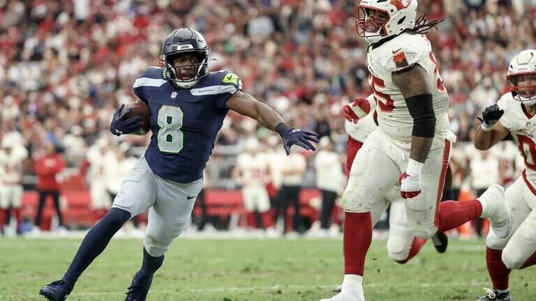 Seahawks GM describes Jadarian Price’s injury prognosis--and looks at Joe Mixon