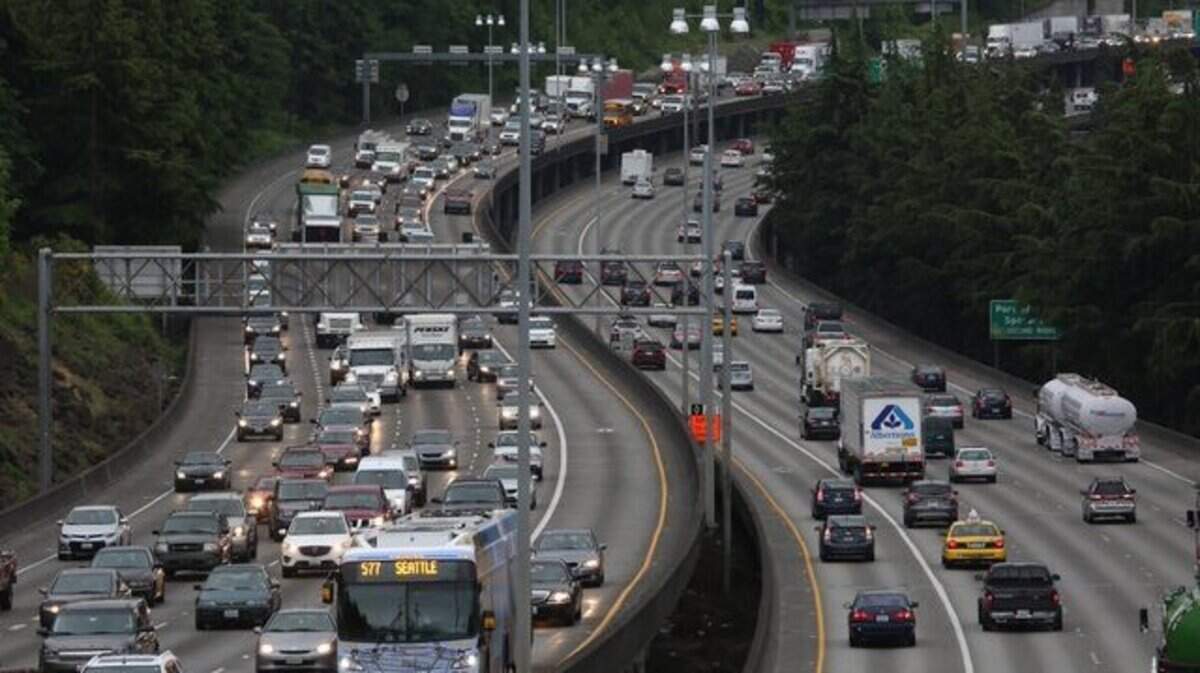 Getting to Seattle from the south, already a chore most days as shown in this 2016 photo, is going to be tough, tough, tough this weekend as WSDOT crews shut down the freeway northbound near the West Seattle Bridge for a repair project.