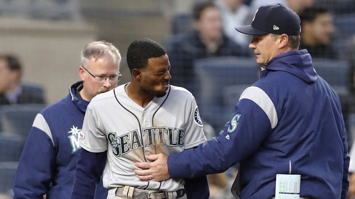Mariners’ Dee Gordon exits after hit by pitch; J.P. Crawford a late non-injury scratch in Tacoma
