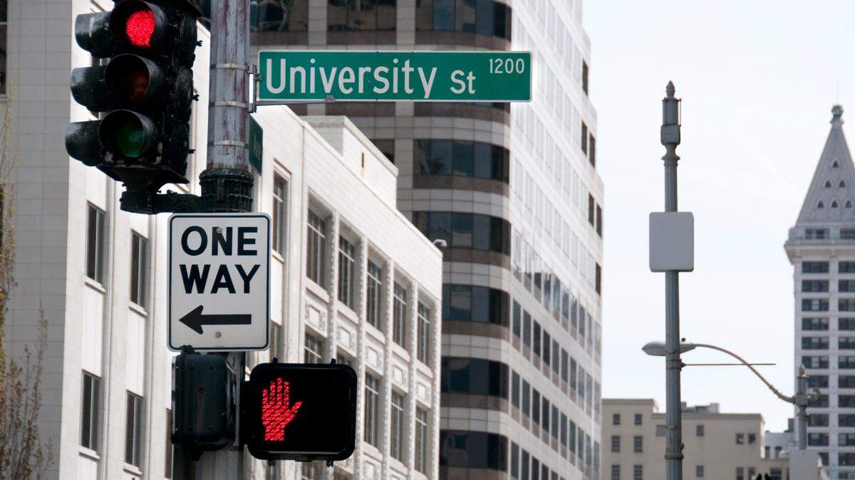 Many downtown areas are full of one-way streets. Here’s how to navigate the roads and follow the laws.
