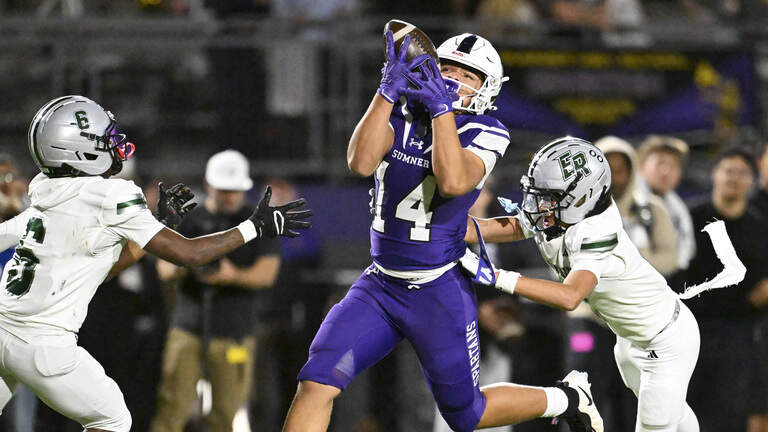 Photos: Sumner defends home in 24-14 win against Emerald Ridge
