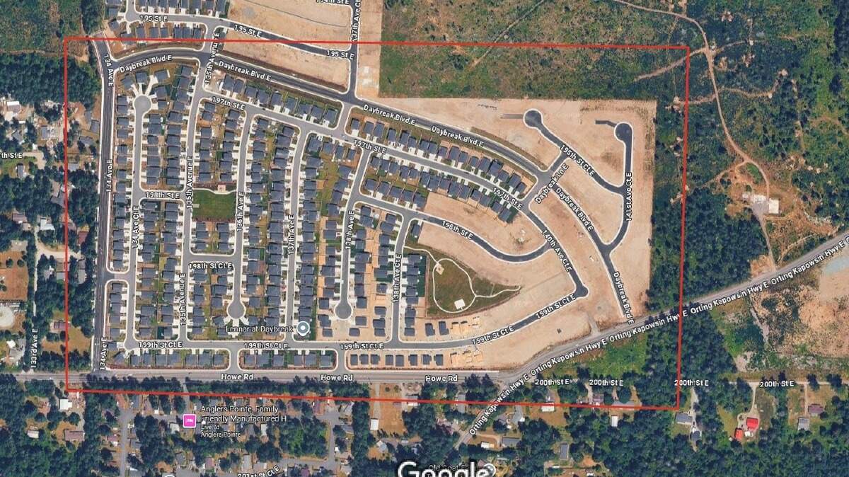 Homes in the Graham/South Hill area were hit with a string of burglaries early Monday morning, the Sheriff’s Office says.