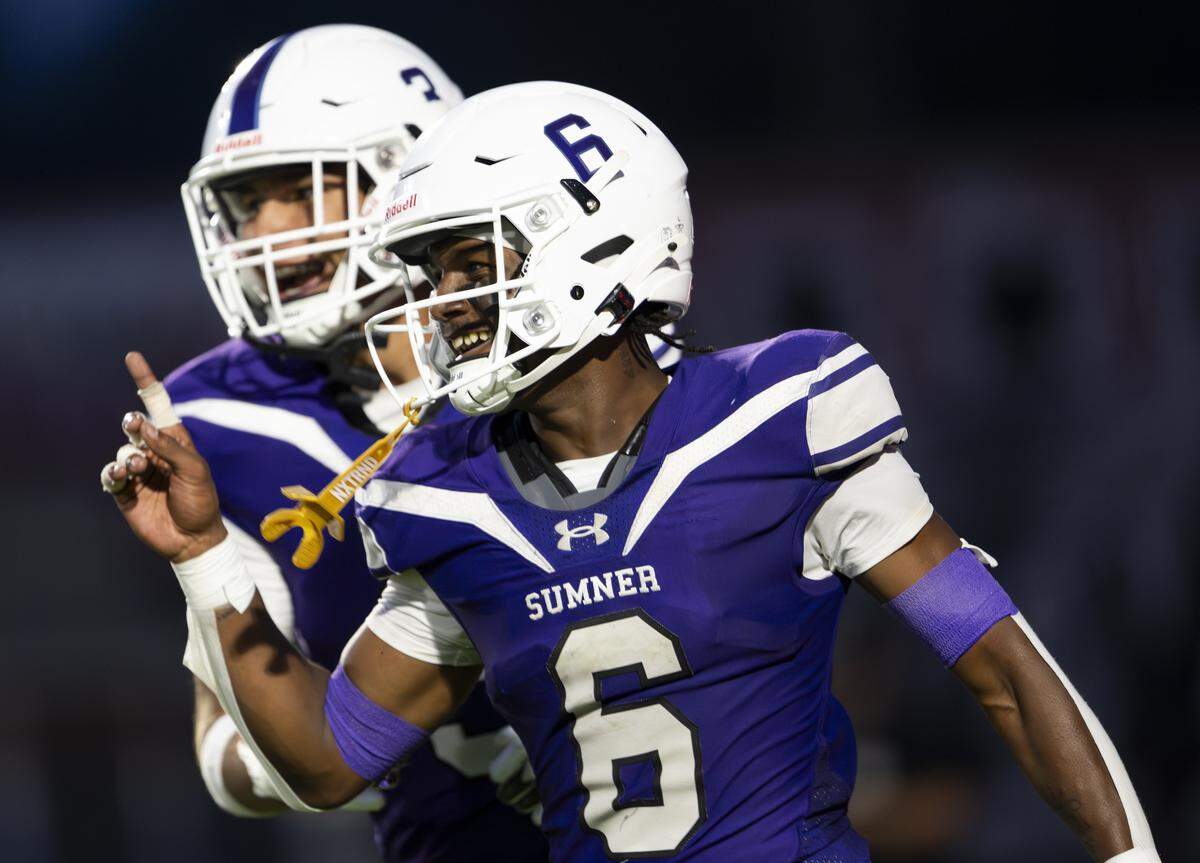 Sumner running back Israel Nabors (6) reacts to a touchdown against Kennedy Catholic Lancers during the first half of the game at Sunset Chev Stadium on Friday, Sept. 12, 2025, in Sumner, Wash.