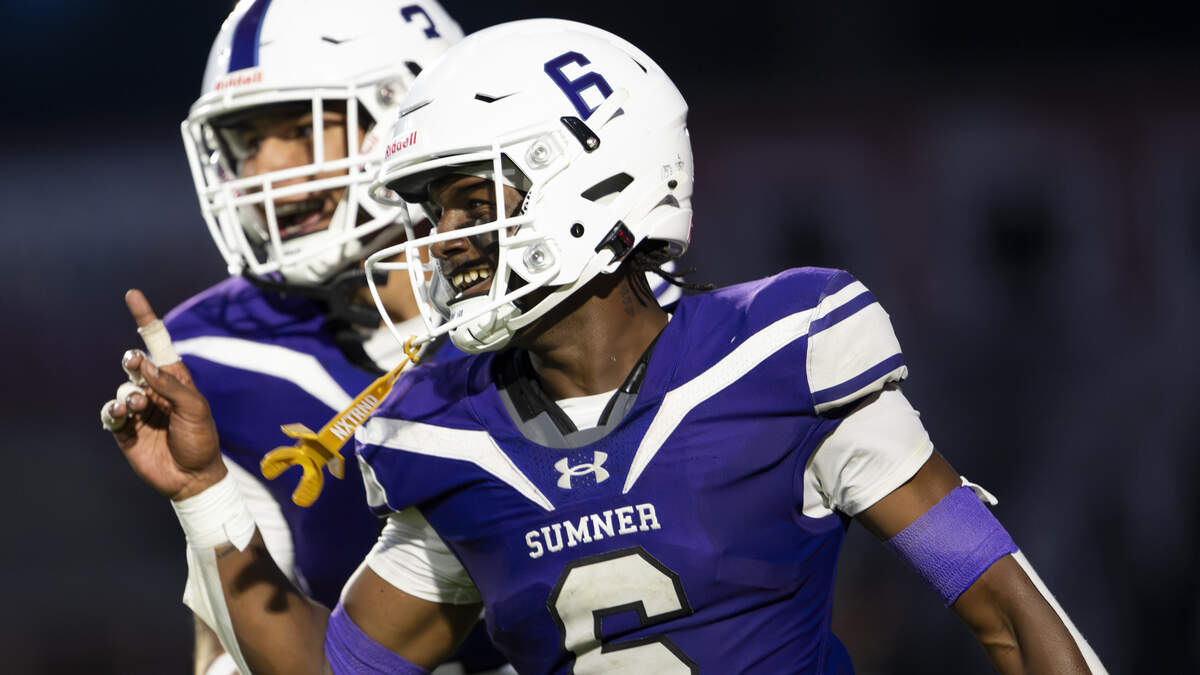 Sumner running back Israel Nabors (6) reacts to a touchdown against Kennedy Catholic Lancers during the first half of the game at Sunset Chev Stadium on Friday, Sept. 12, 2025, in Sumner, Wash.